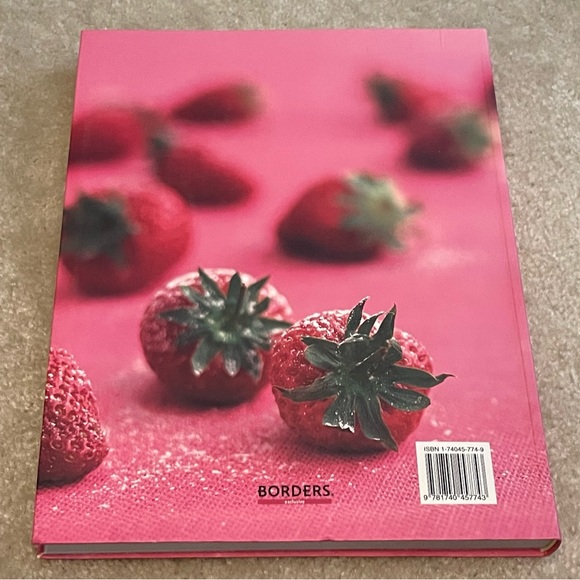 The Essential Dessert Cookbook - Picture 2 of 3